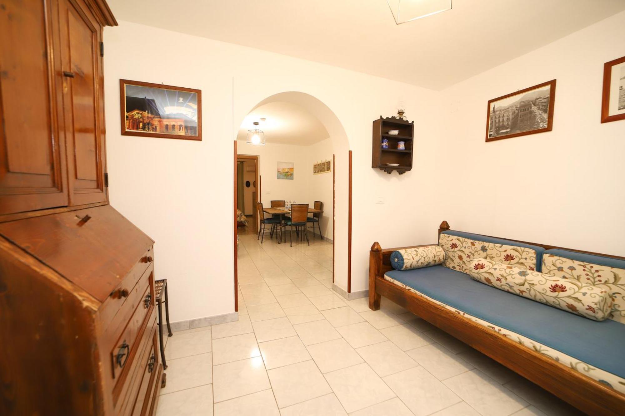 Apartamento Colonna House Casa Tra La Zisa E La Cattedrale Palermo Exterior foto